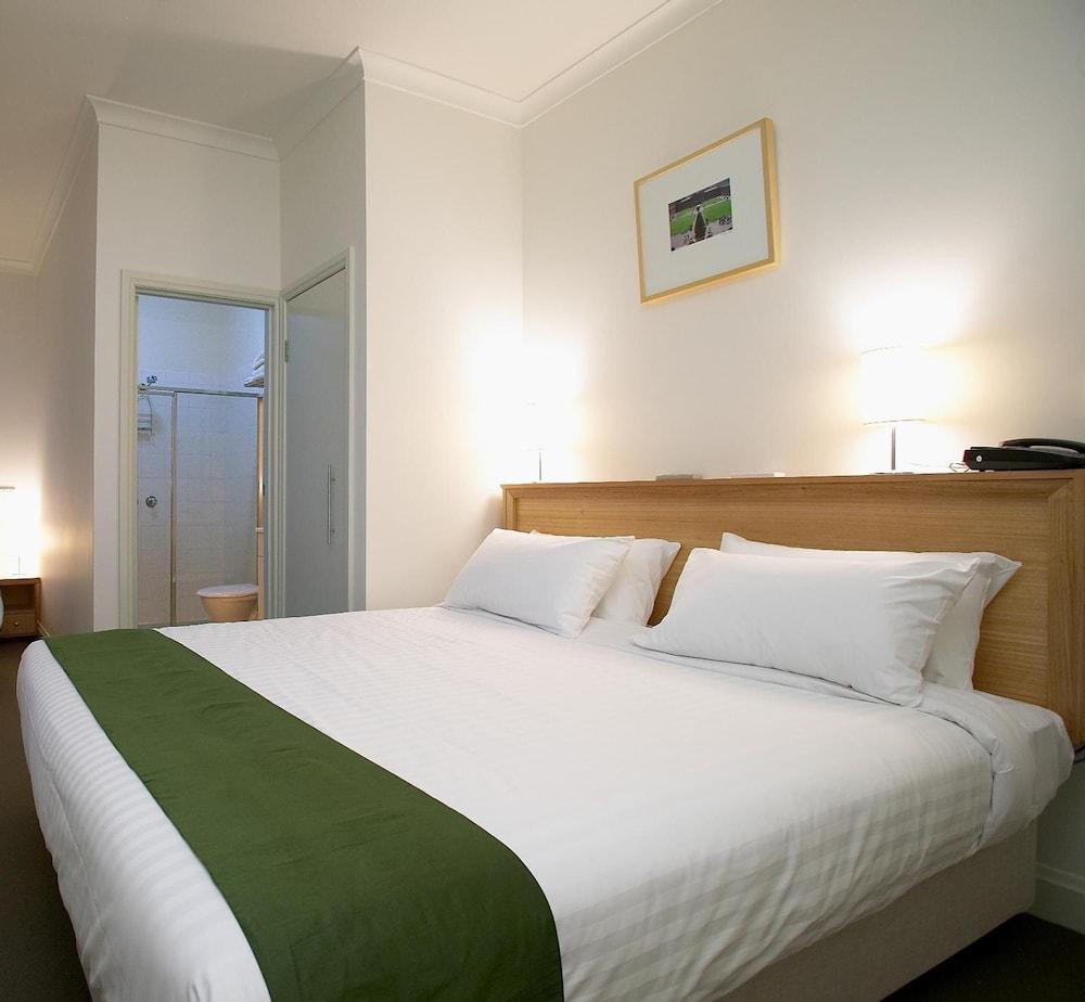 Hotel Sophia Melbourne Exterior foto