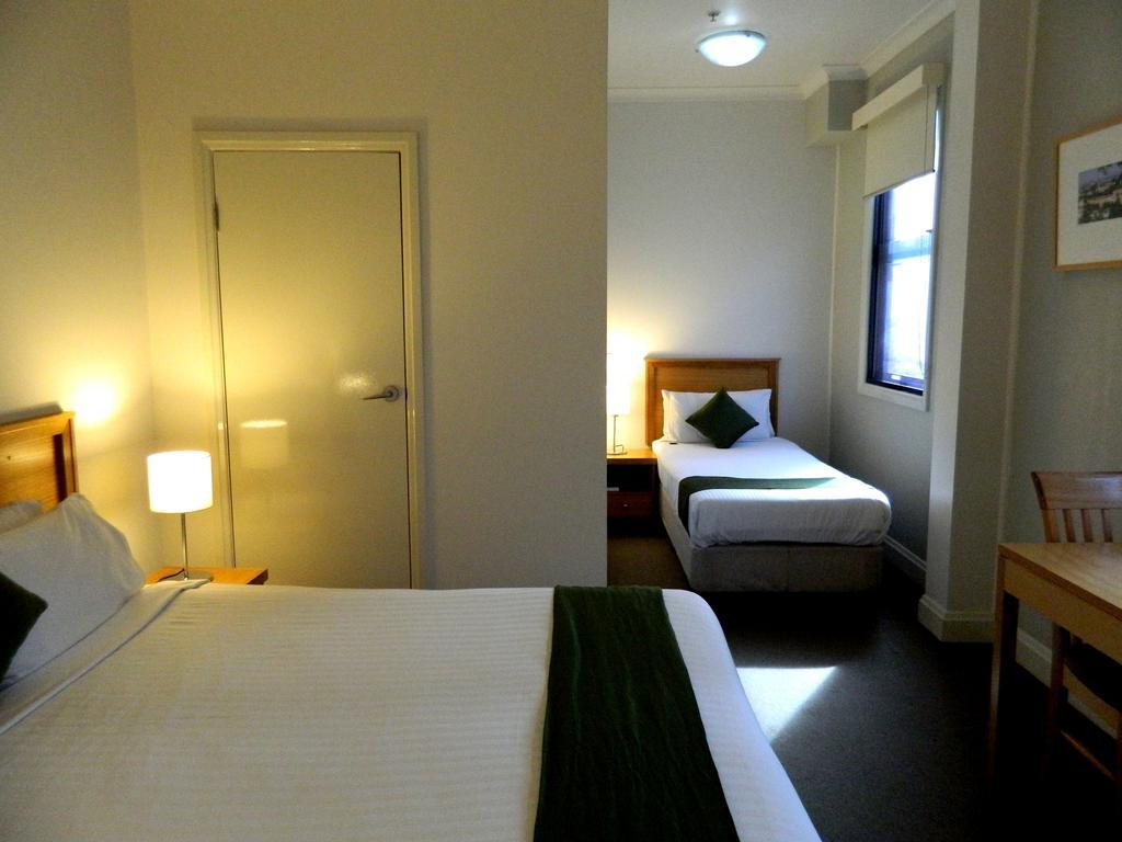 Hotel Sophia Melbourne Exterior foto